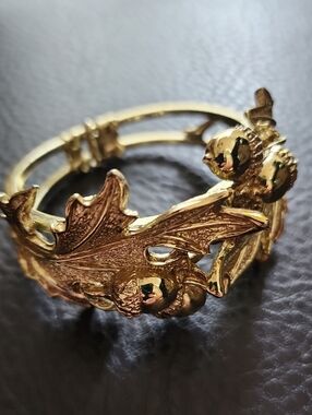 VTG Gold Oak Leaf & Acorn Clamper Bracelet - Women Jewelry